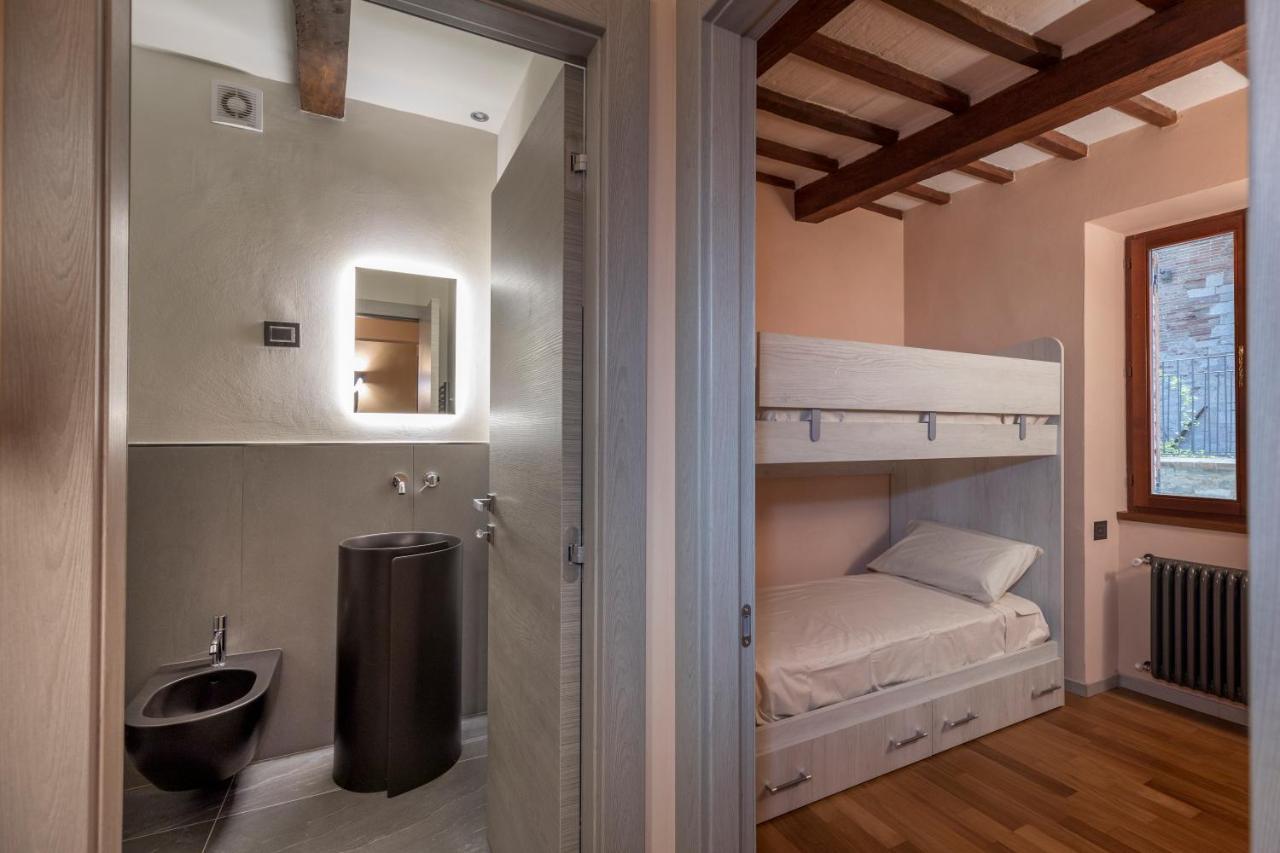 B&B Luxury Apartment Suite Gubbio 2 Camere E Divano Letto Exterior foto
